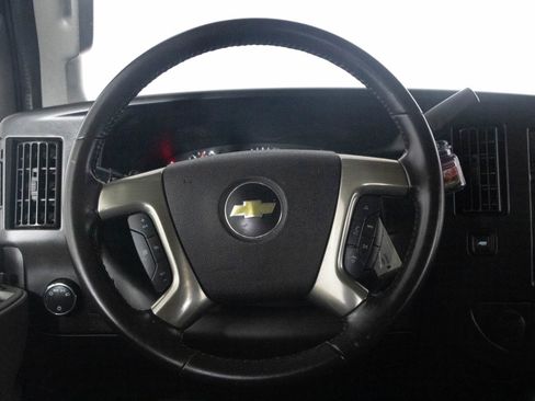 Used 2018 Chevrolet Express 3500 LT w/ LT Preferred Equipment Group image 27