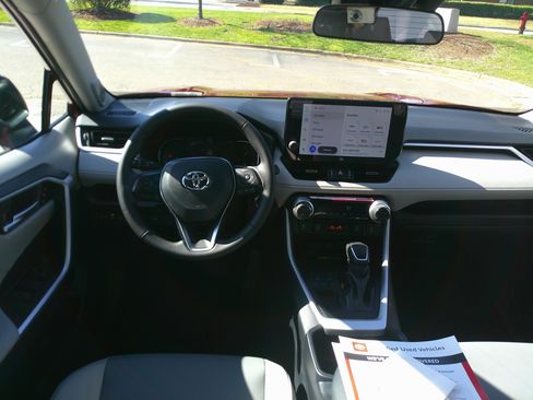 Used 2025 Toyota RAV4 XLE Premium w/ Weather Package image 31