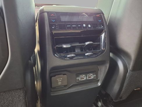 Used 2023 Jeep Grand Cherokee Summit w/ Advanced Protech Group IV AWD/4WD image 24