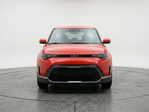 Used 2025 Kia Soul LX w/ LX Technology Package image 2
