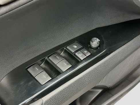 Used 2025 Toyota Camry LE image 15