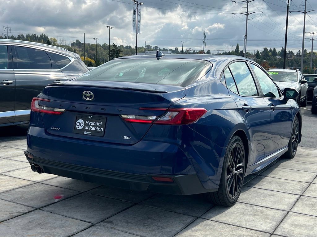 Used 2025 Toyota Camry SE FWD image 7