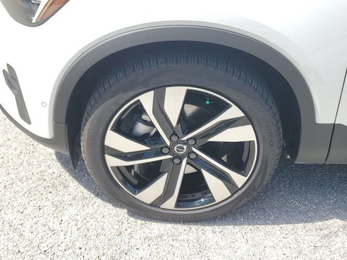 Used 2025 Volvo XC40 B5 Ultra w/ Protection Package AWD/4WD image 13