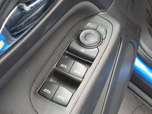 Used 2024 Chevrolet Equinox RS w/ RS Leather Package AWD/4WD image 22
