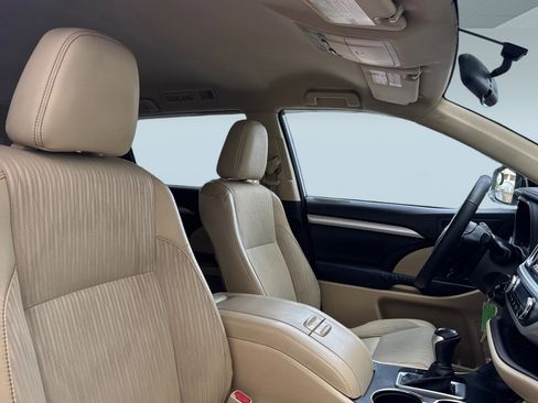 Used 2015 Toyota Highlander Plus image 30