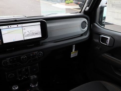 New 2024 Jeep Wrangler Sahara w/ Technology Group image 28