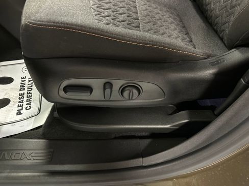 Used 2024 Chevrolet Equinox LT image 13