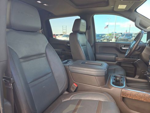 Used 2019 GMC Sierra 1500 Denali w/ Denali Ultimate Package AWD/4WD image 24