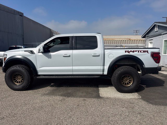 Used 2025 Ford F150 Raptor AWD/4WD image 8