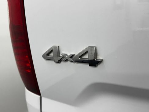 Used 2017 Toyota Tundra Limited AWD/4WD image 8