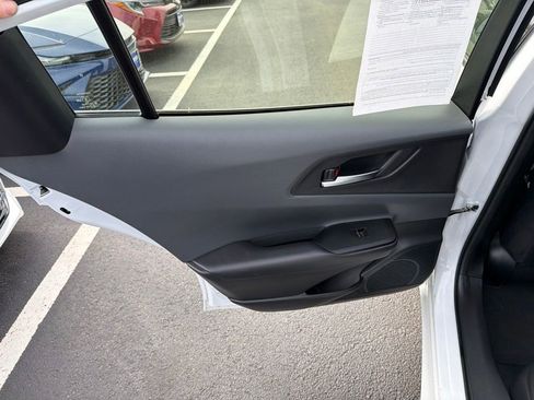 Used 2024 Toyota Prius XLE FWD image 17