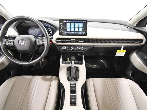 Certified 2024 Honda HR-V EX-L image 3