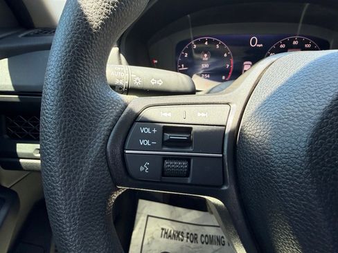 Used 2025 Honda Accord SE image 18