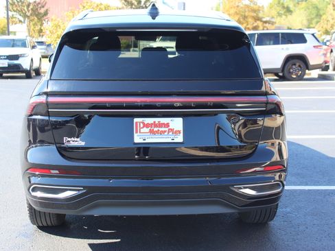 Used 2024 Lincoln Nautilus Reserve w/ Equipment Group 203A image 7