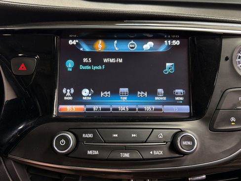 Used 2019 Buick Envision Essence FWD image 28