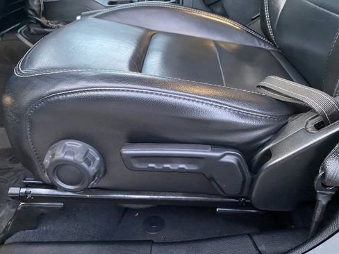 Used 2020 Jeep Gladiator Overland image 30