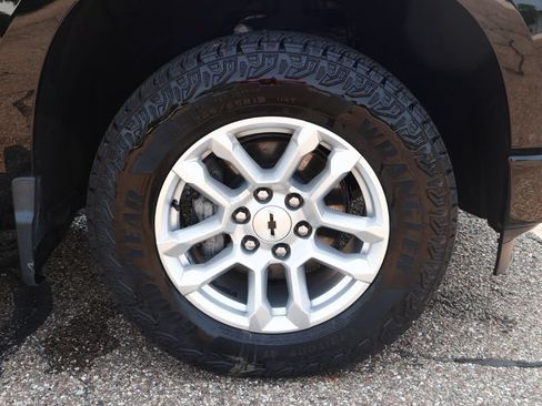 Used 2023 Chevrolet Silverado 1500 RST AWD/4WD image 20