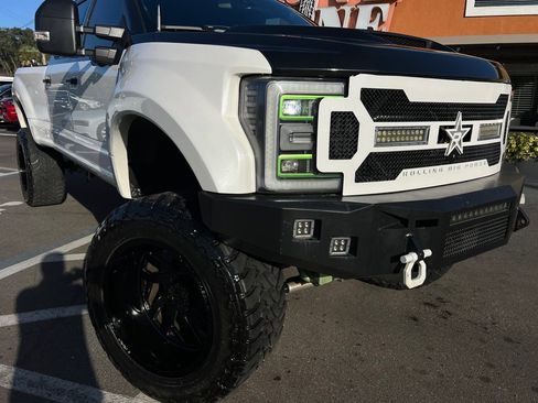 Used 2017 Ford F350 Platinum w/ Platinum Ultimate Package image 45