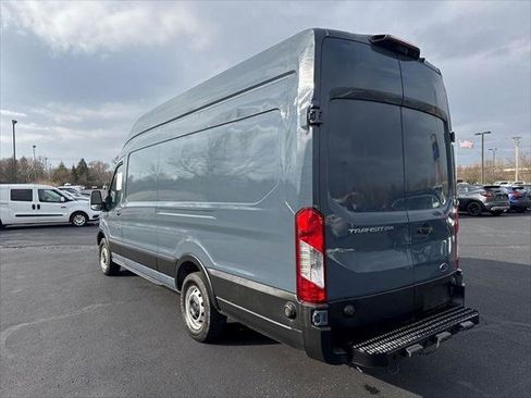 Used 2019 Ford Transit 250 Base image 6