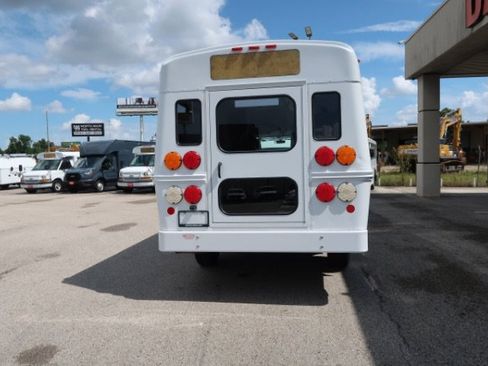 Used 2014 Chevrolet Express 3500 w/ School Bus Package RWD image 5