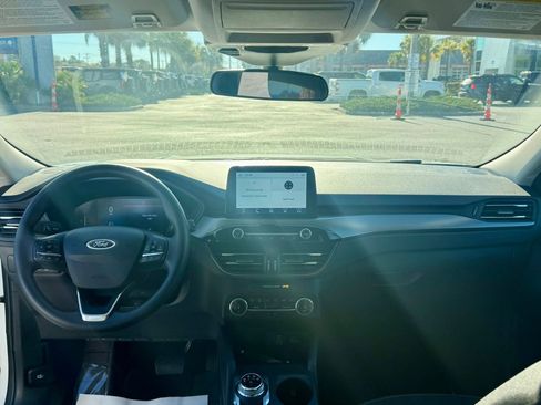 Certified 2025 Ford Escape Active image 26