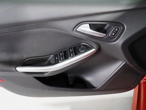 Used 2018 Ford Focus ST image 44