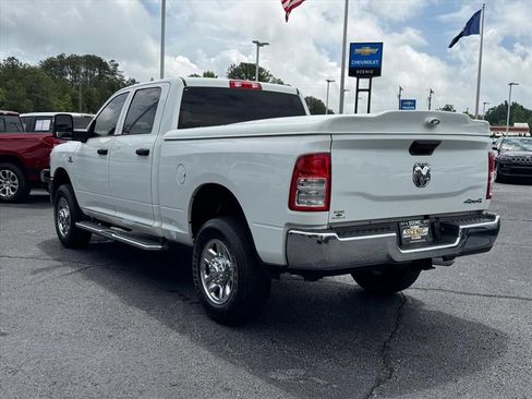 Used 2024 RAM 2500 Tradesman w/ Chrome Appearance Group AWD/4WD image 5