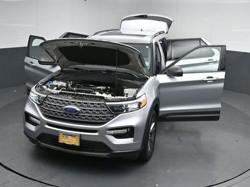 Certified 2021 Ford Explorer XLT w/ Equipment Group 202A AWD/4WD image 56