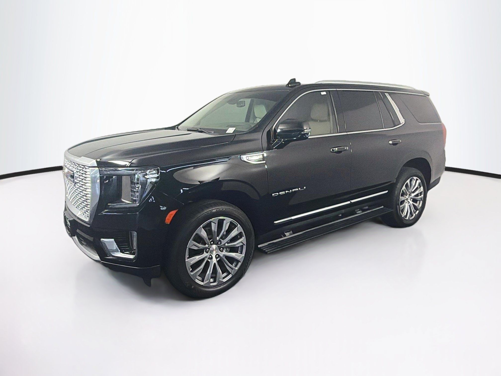 Used 2022 GMC Yukon Denali AWD/4WD image 3