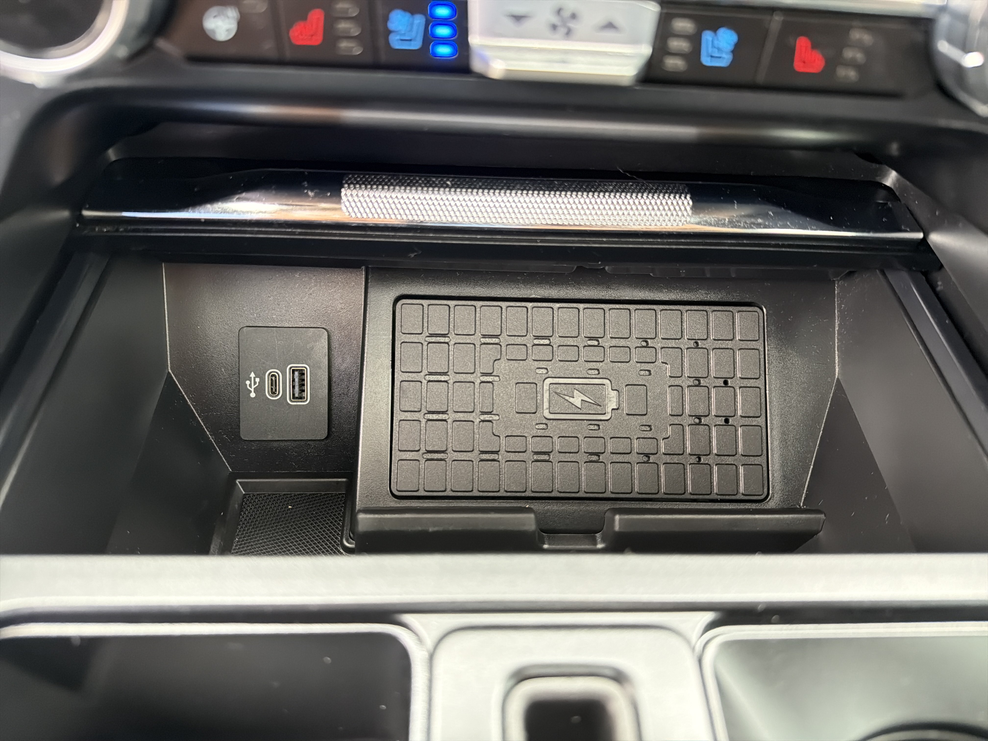 Used 2025 Ford F150 Raptor AWD/4WD image 22