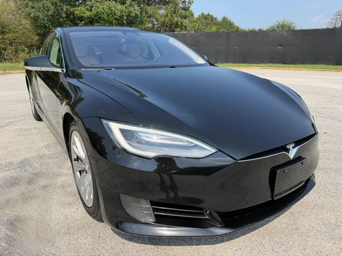 Used 2017 Tesla Model S 60D AWD/4WD image 7