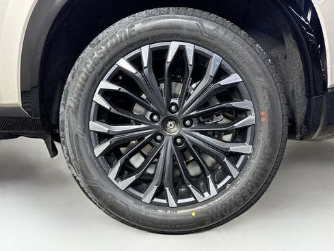 New 2026 Nissan Rogue Platinum w/ Platinum Premium Package image 9