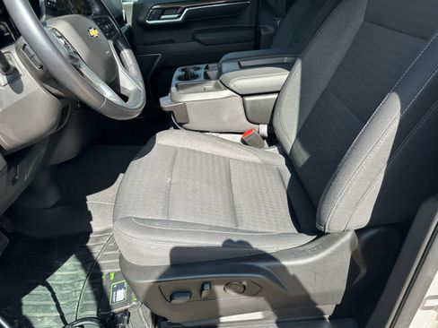 Used 2022 Chevrolet Silverado 1500 LT image 6
