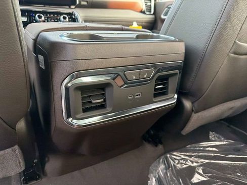 New 2026 GMC Sierra 2500 Denali w/ Denali Reserve Package AWD/4WD image 16