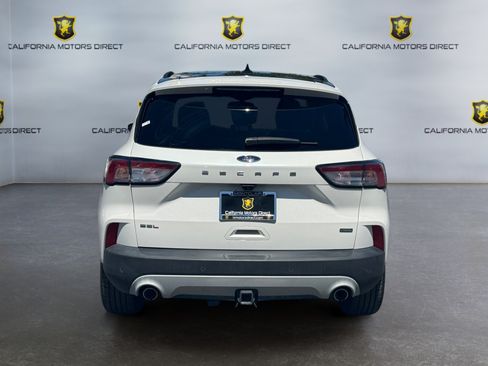 Used 2022 Ford Escape SEL w/ Technology Package FWD image 4