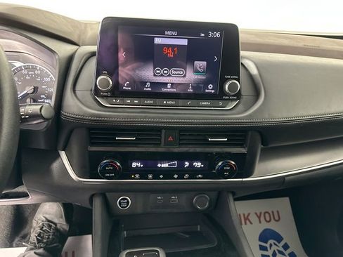 Used 2023 Nissan Rogue SV image 28