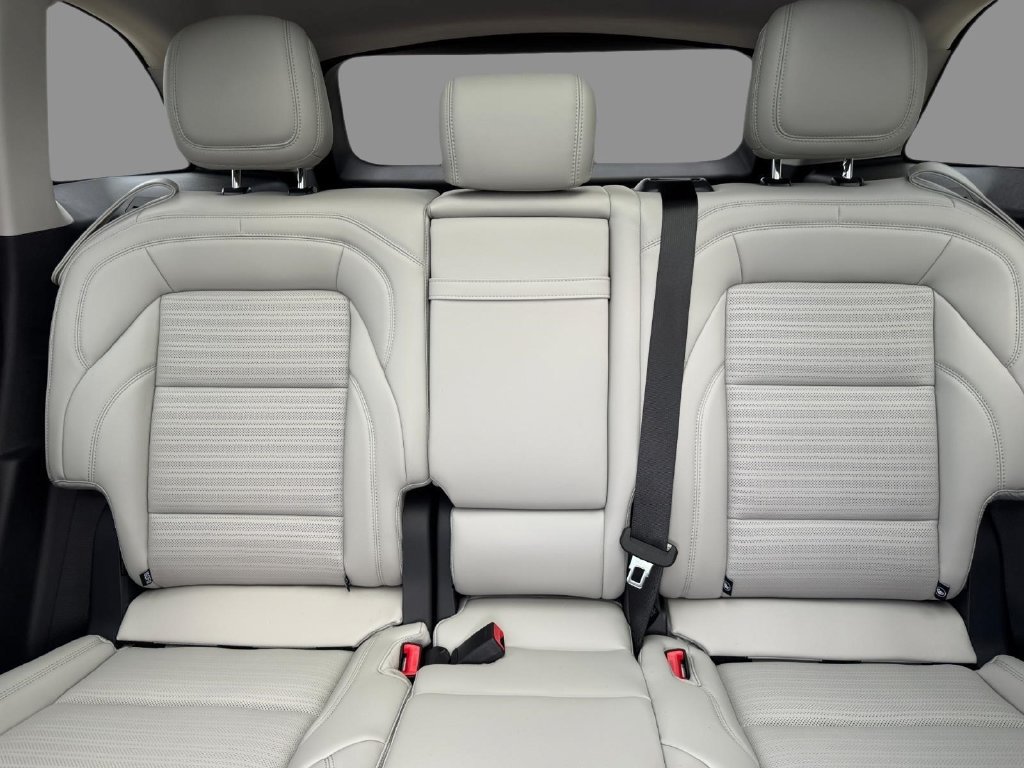 New 2026 Lincoln Nautilus Reserve AWD/4WD image 16