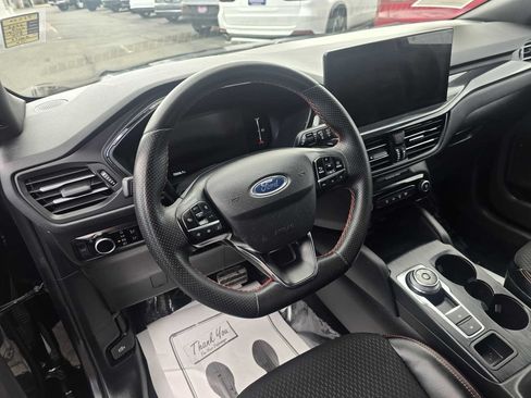 Used 2023 Ford Escape ST-Line w/ Tech Pack #1 FWD image 34
