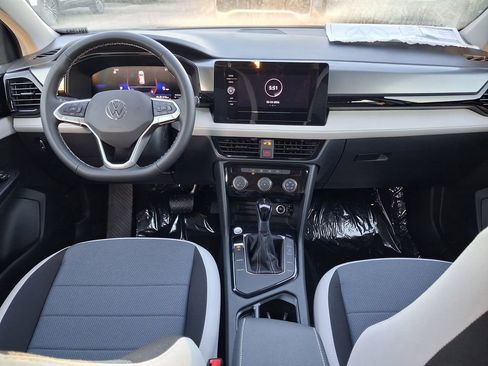 New 2026 Volkswagen Taos S image 6
