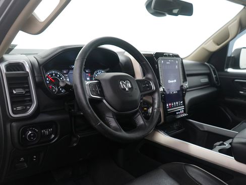 Used 2019 RAM 1500 Laramie image 15