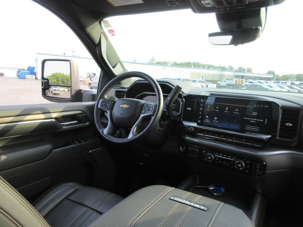 Certified 2024 Chevrolet Silverado 2500 High Country w/ High Country Premium Package AWD/4WD image 30