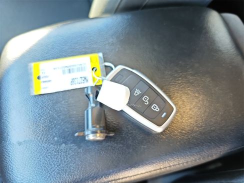 Used 2021 Jeep Wrangler Unlimited Sport image 13