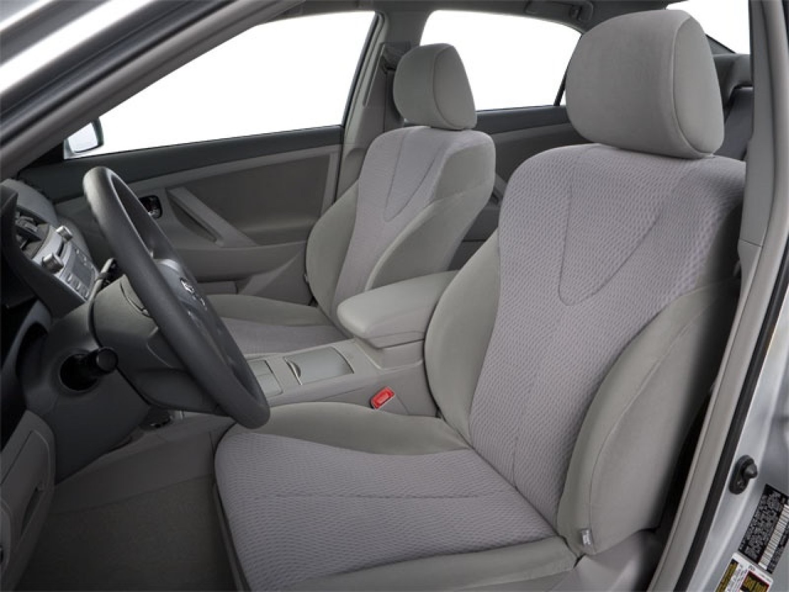 Used 2010 Toyota Camry LE FWD image 8