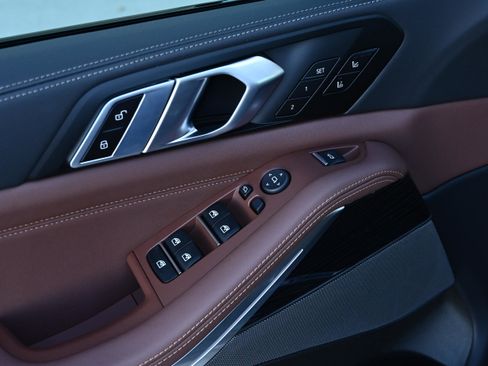 New 2026 BMW X5 xDrive40i w/ M Sport Package image 25