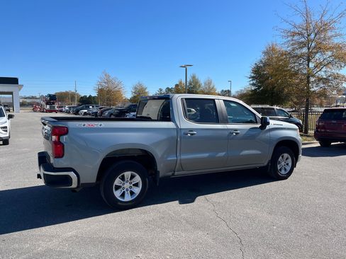 Used 2025 Chevrolet Silverado 1500 LT image 9