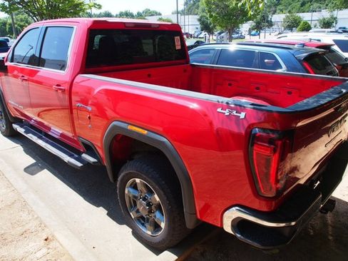 Used 2025 GMC Sierra 2500 SLE w/ Preferred Package AWD/4WD image 5