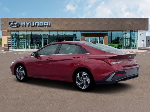 New 2026 Hyundai Elantra Limited image 4