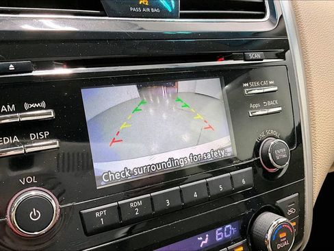 Used 2015 Nissan Altima 2.5 SL w/ Moonroof Package FWD image 27