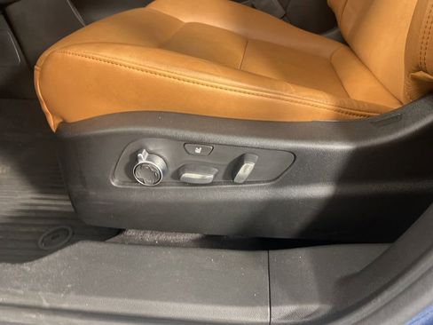Used 2024 Cadillac XT4 Sport FWD image 25