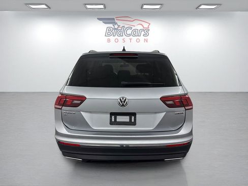 Used 2020 Volkswagen Tiguan SE w/ 3rd Row Seat Package AWD/4WD image 5